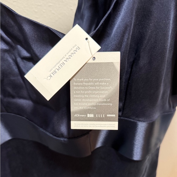 Banana Republic Wendy Pepper Limited Edition 4/200 Project Runway Dress-NWT - Picture 11 of 12